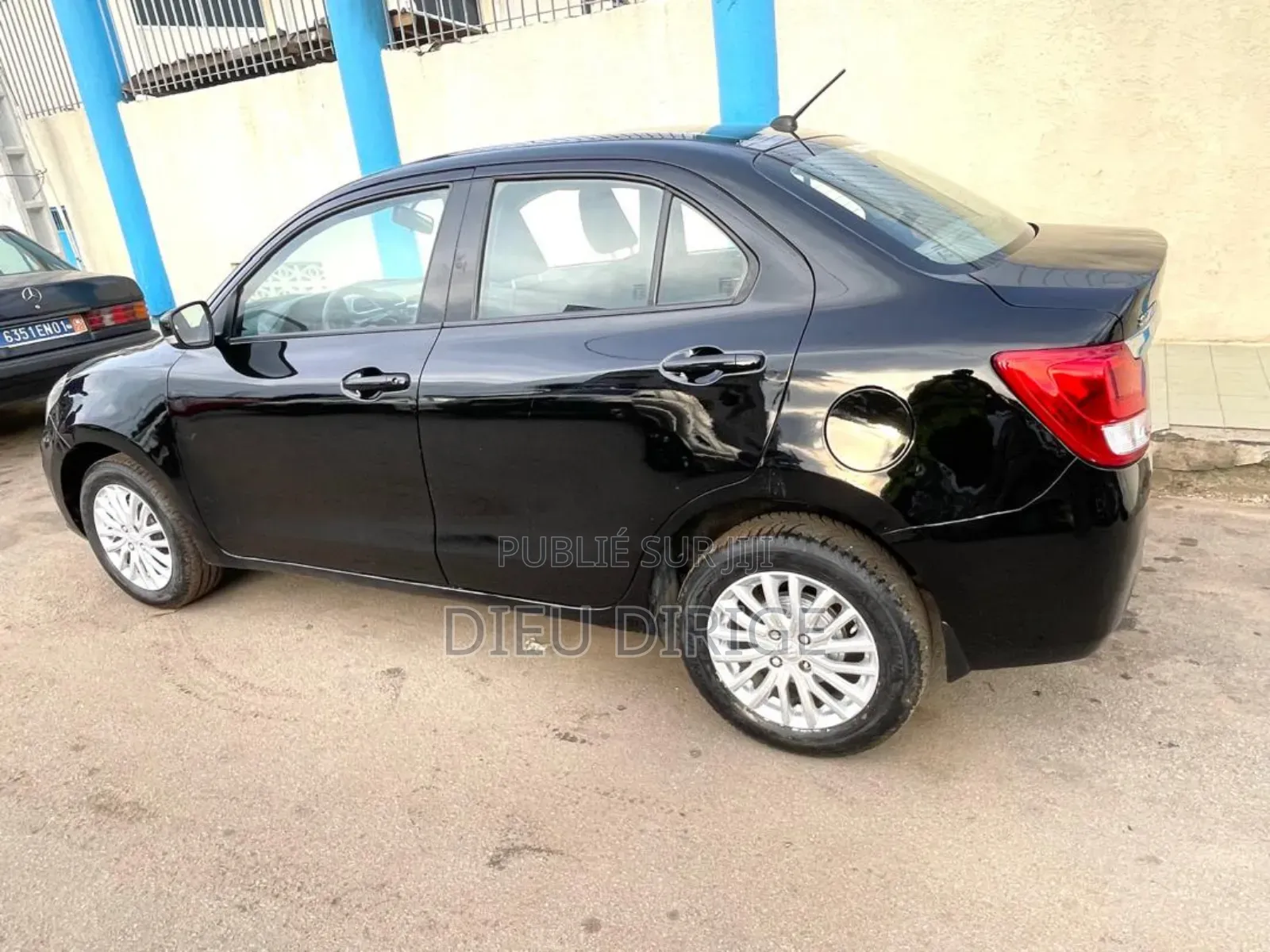 Suzuki Dzire 2024 Black