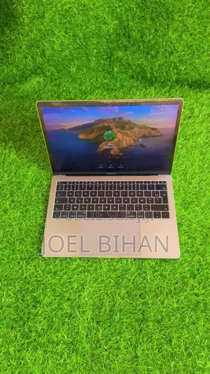 Photo - Ordinateur Portable Apple MacBook 2017 8GB Intel Core I7 SSD 256GB
