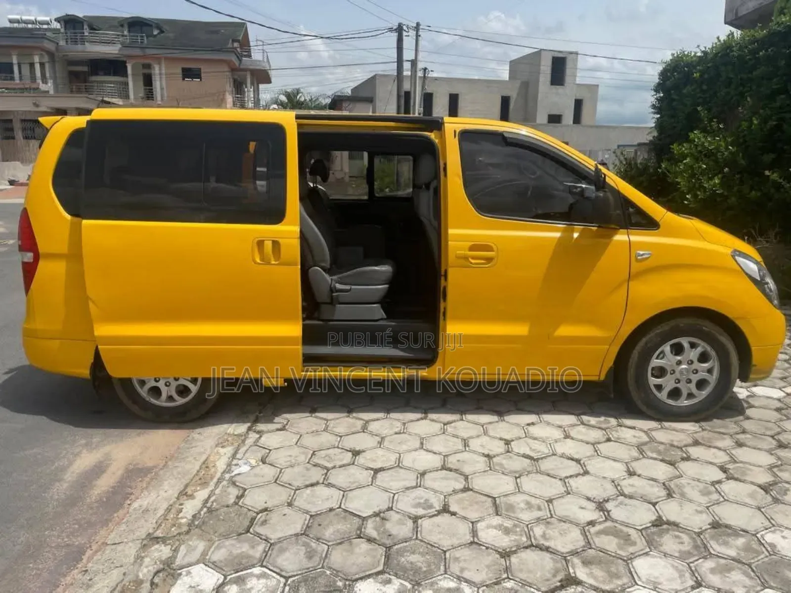 Hyundai H1 2016 Jaune
