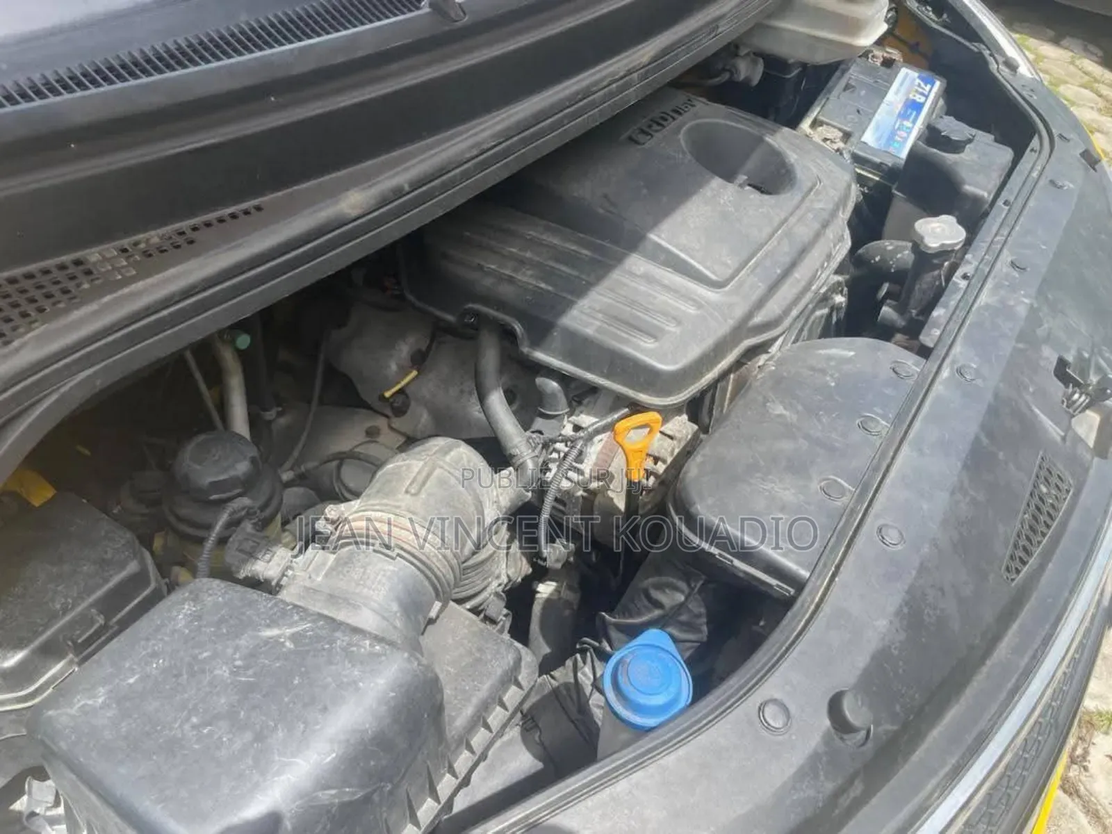 Hyundai H1 2016 Jaune