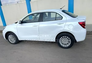 Suzuki Dzire 2023 Blanc