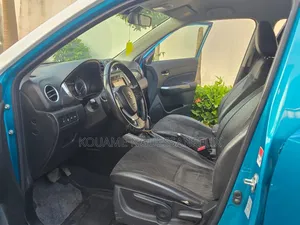 Suzuki Vitara 2020 Blue