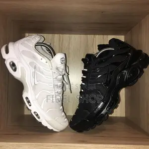 Nike Tn Full Black And White