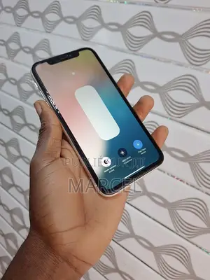 Apple iPhone XR 64 GB Blanc