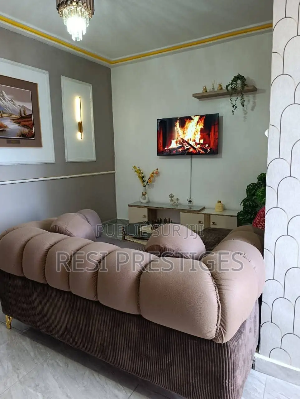 2 Pièces Meublées Situées À Yopougon