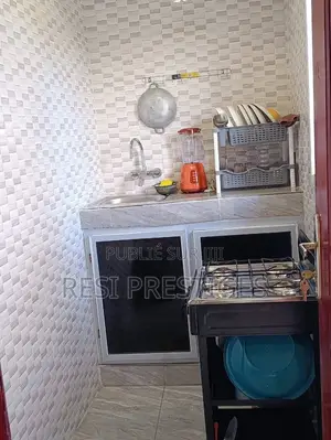 2 Pièces Meublées Situées À Yopougon