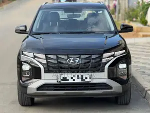 Photo - Hyundai Creta 2024 Blue