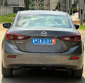 Mazda 3 2020 Gris