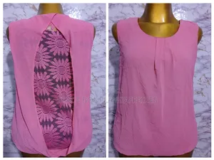 Ensemble De Vêtements Élégants. Solde :Tout À 1500fcfa