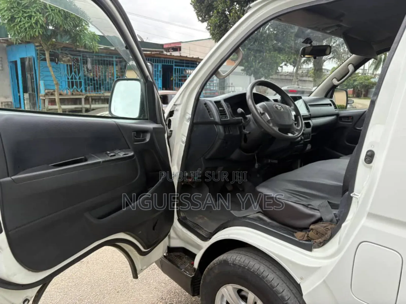 Toyota HiAce 2021 Blanc