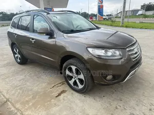 Photo - Hyundai Santa Fe 2012 Marron