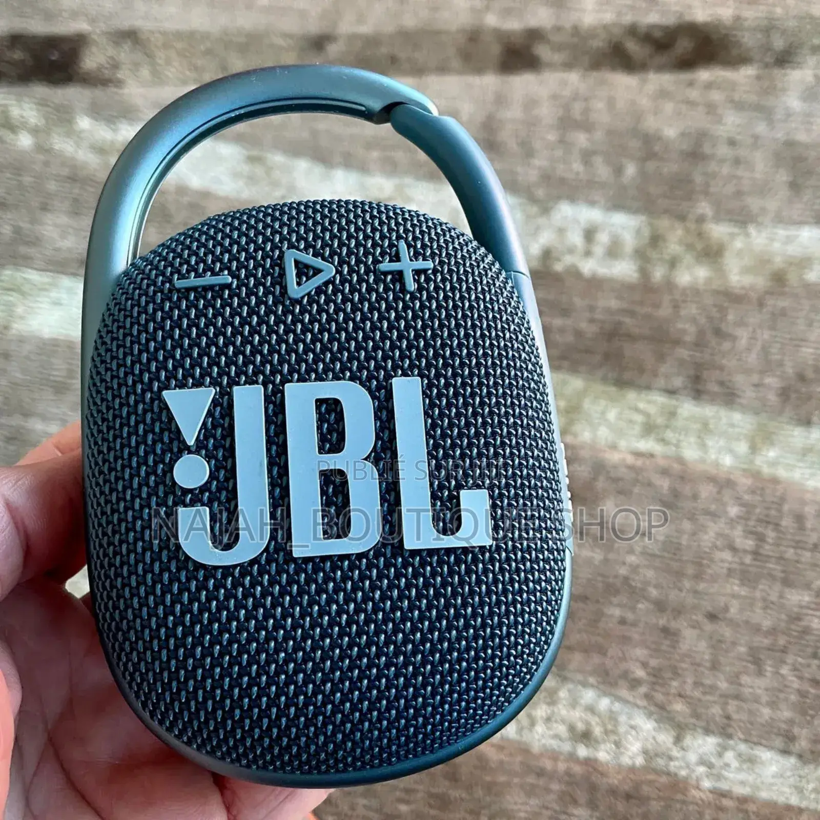 JBL Clip 4