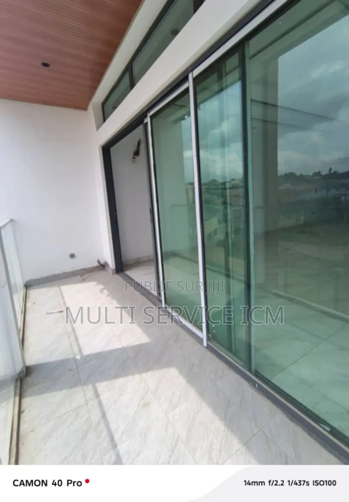 3chbre Blocs d'appartements dans Ismael Coulibaly, Cocody à Louer