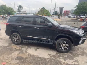 Toyota Fortuner 2020 Black