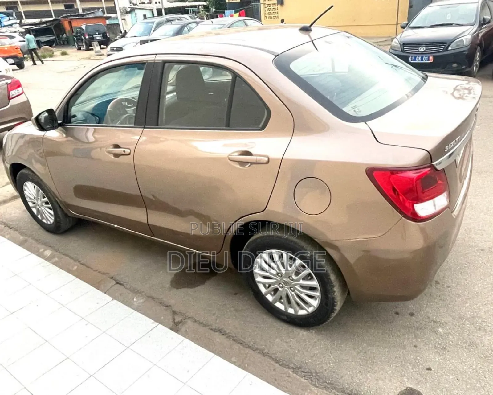 Suzuki Dzire 2024 Marron