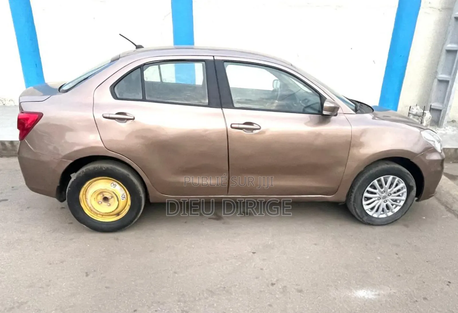 Suzuki Dzire 2024 Marron