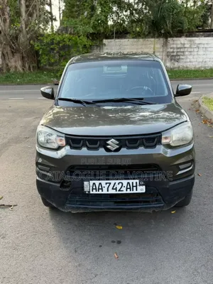 Photo - Suzuki S-Presso 2023 Gris