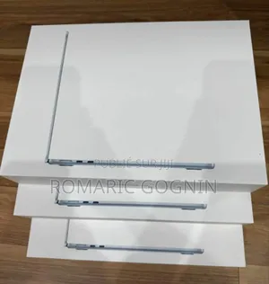 Photo - New Ordinateur Portable Apple MacBook Air 16GB Apple M4 SSD 256GB