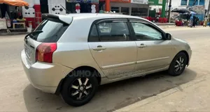 Toyota Corolla 2005 Gris