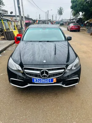 Photo - Mercedes-Benz E300 2013 Black