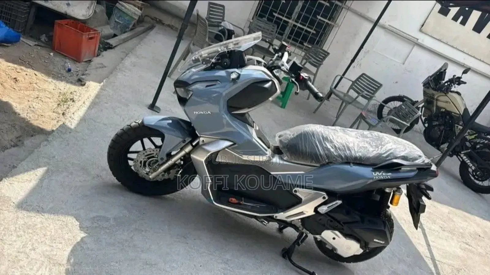 Neuf Motorcycle 2025