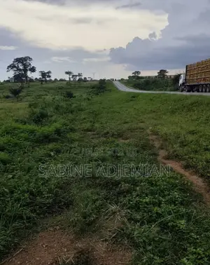 Photo - Terrain À Vendre