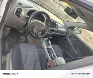 Kia Sportage 2012 Blanc cassé