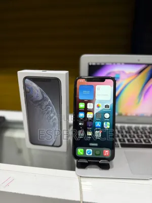 Apple iPhone XR 64 GB Black