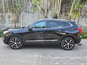 Photo - Haval Jolion 2023 Black