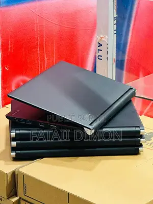 New Toshiba Satellite A350 8GB Intel Core I5 HDD 500GB