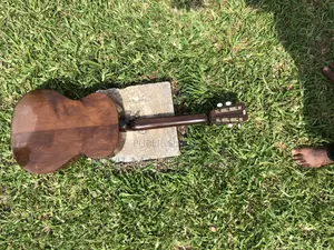 Guitare Acoustique Bonne Qualité