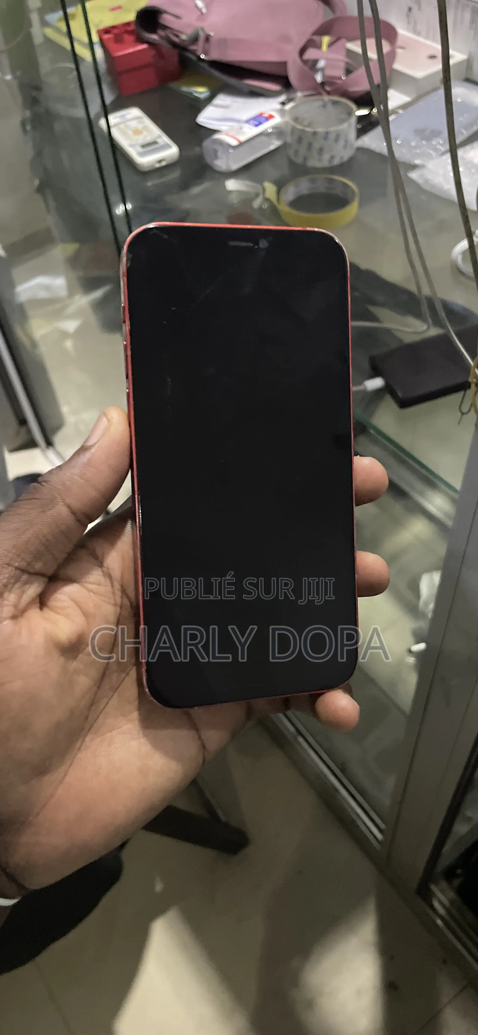 Apple iPhone 12 64 GB Rouge