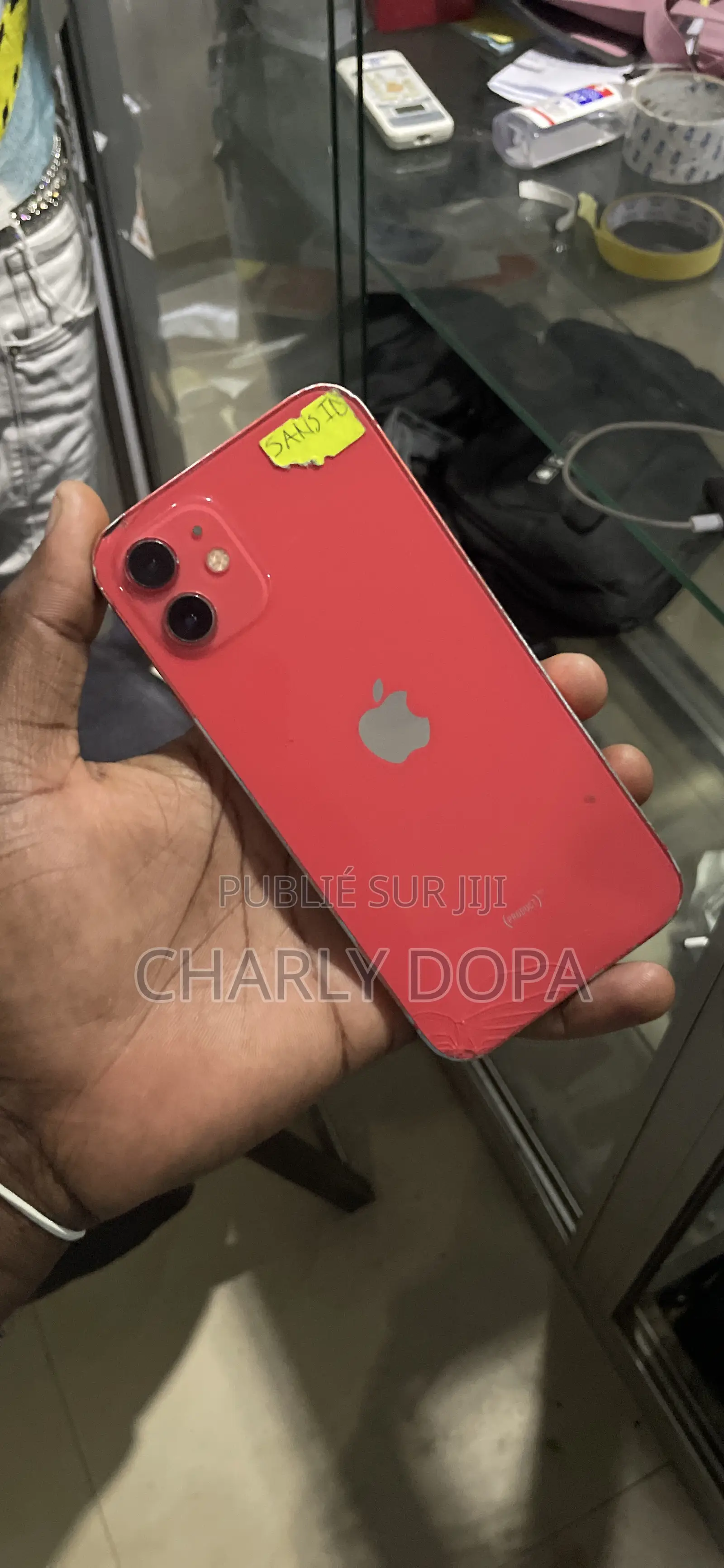 Apple iPhone 12 64 GB Rouge