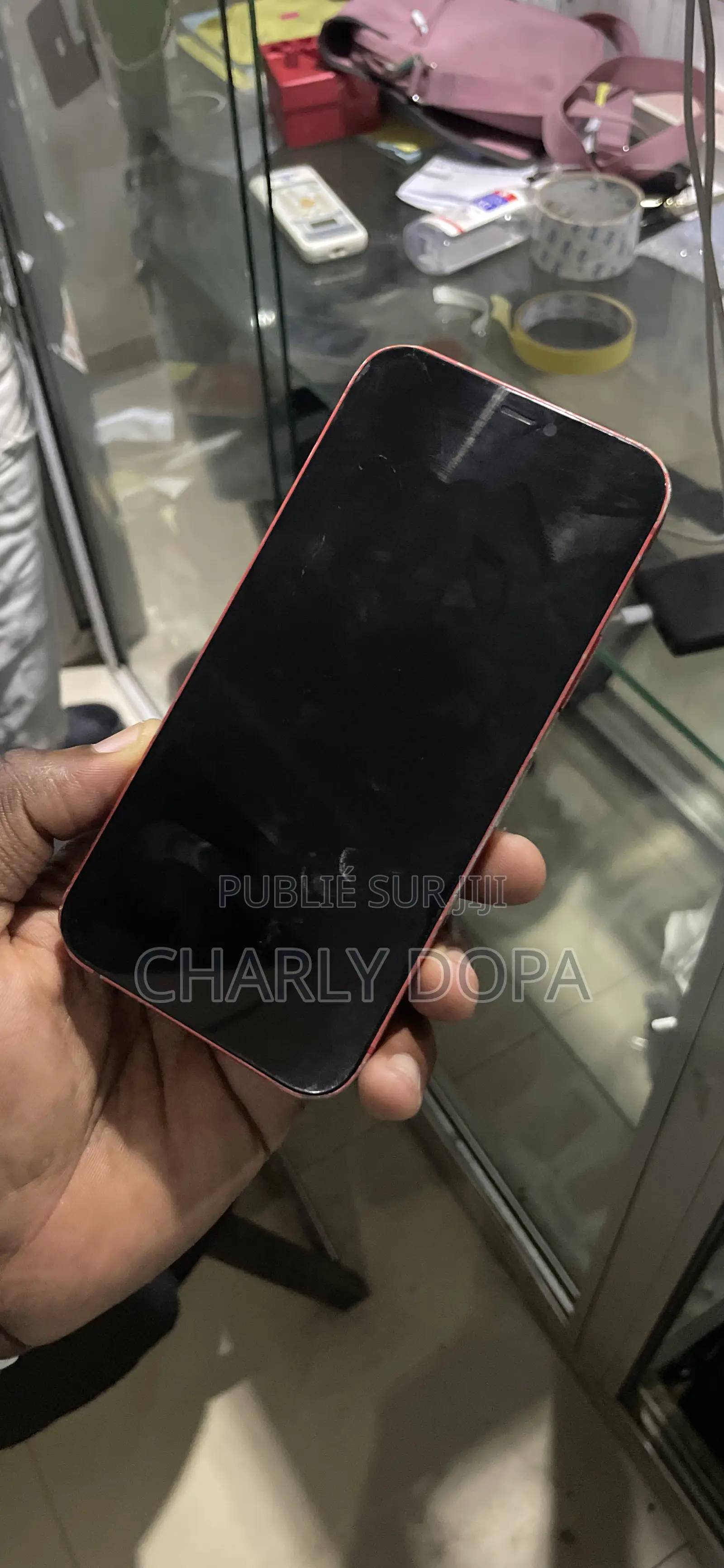 Apple iPhone 12 64 GB Rouge