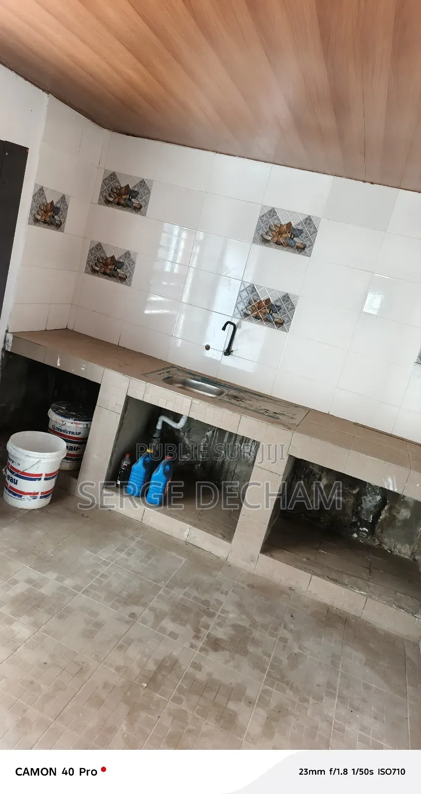 05pieces 250milles Villa Basse À Bingerville