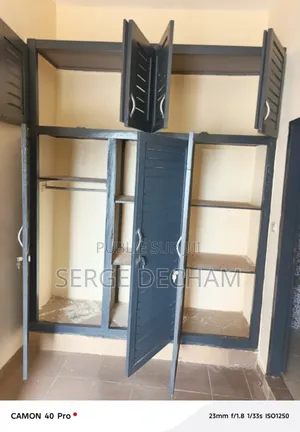 Studio Américains 65milles Disponible À Bingerville