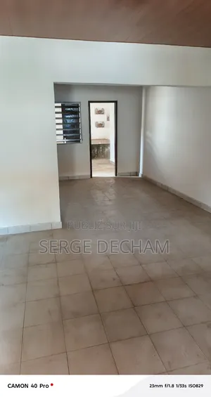 Photo - Villa 05pieces 250milles Disponible À Bingerville