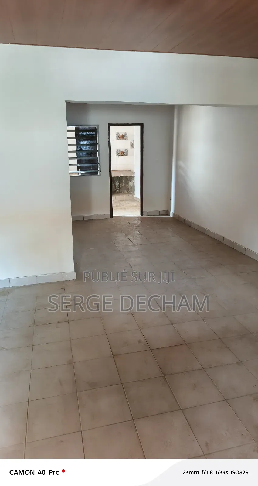 Villa 05pieces 250milles Disponible À Bingerville