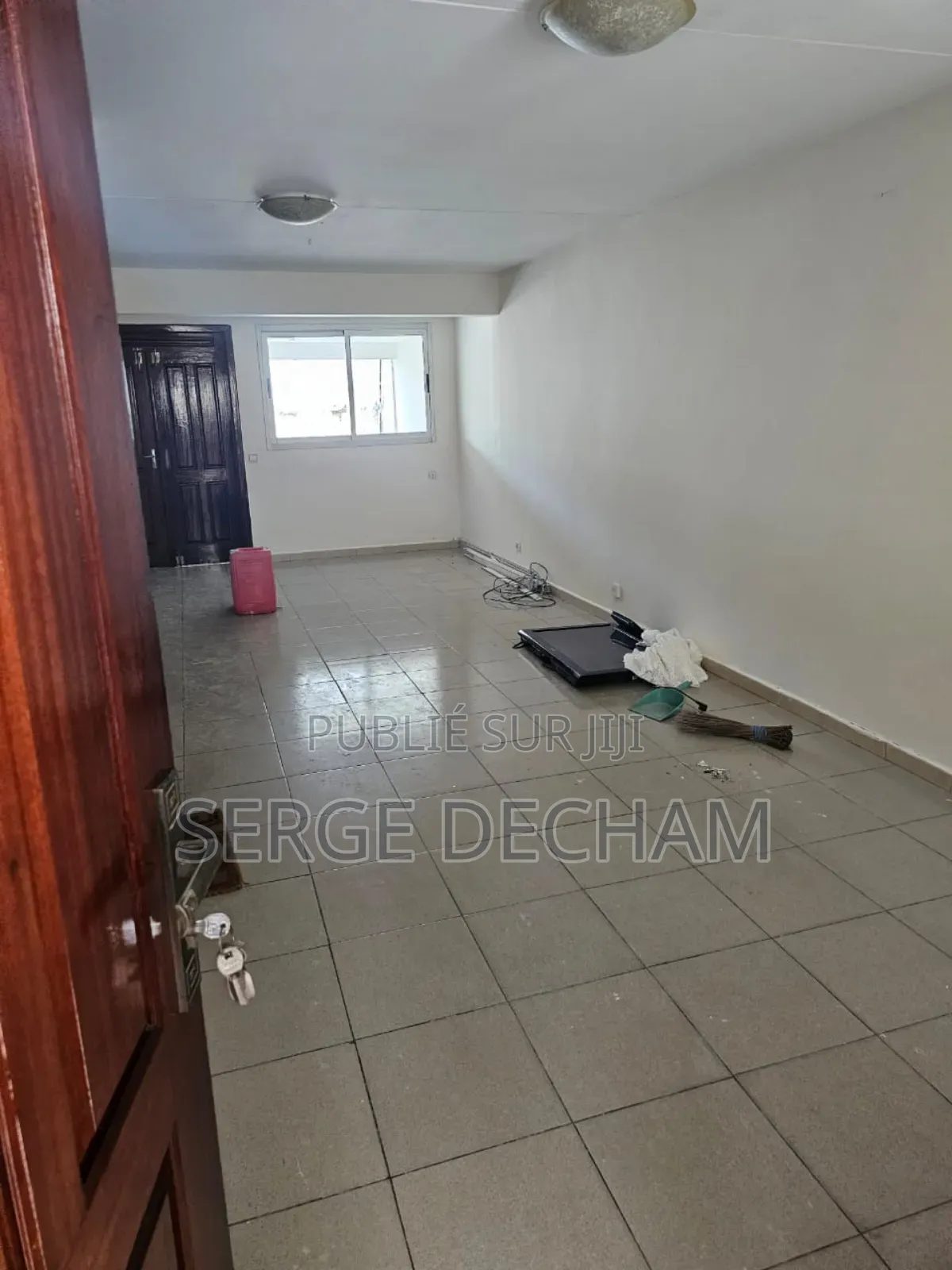 Villa 05pieces 250milles Disponible À Bingerville