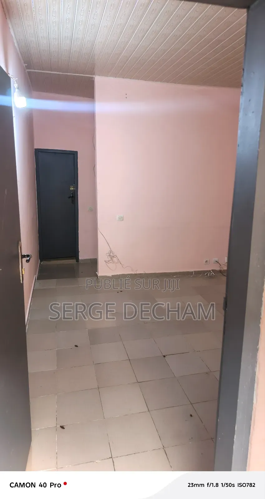 02pieces 75milles Disponible À Bingerville