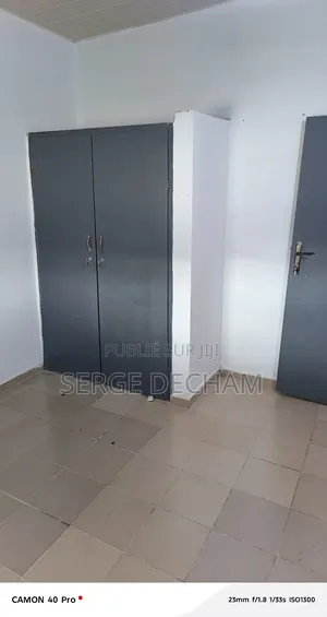 02pieces 75milles Disponible À Bingerville