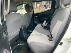 Mitsubishi L200 2024 Blanc cassé