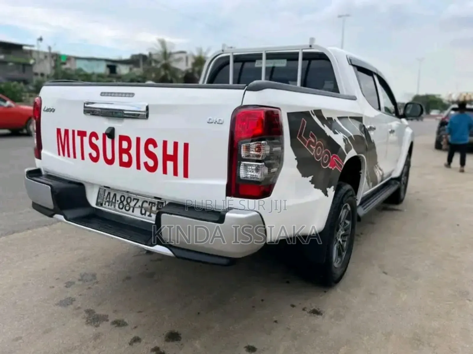 Mitsubishi L200 2024 Blanc cassé