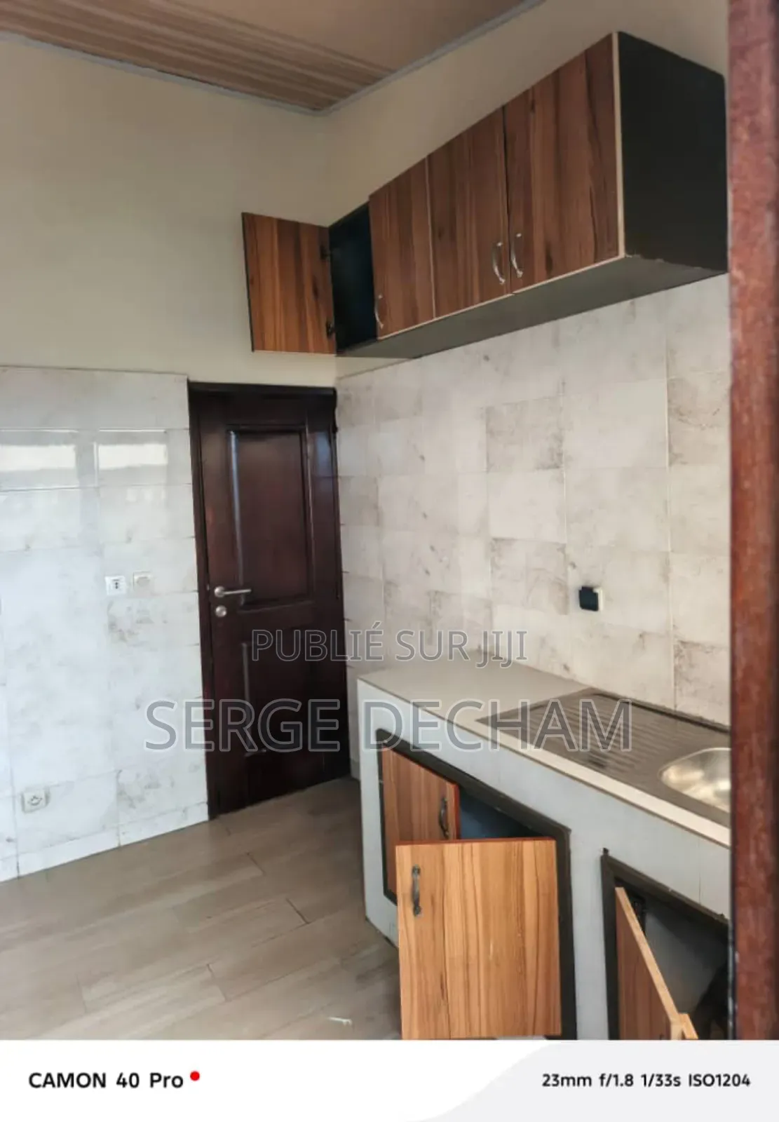 03pieces 165milles Disponible Au 03eme À Bingerville