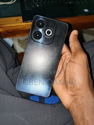 Infinix Smart 8 64 GB Black