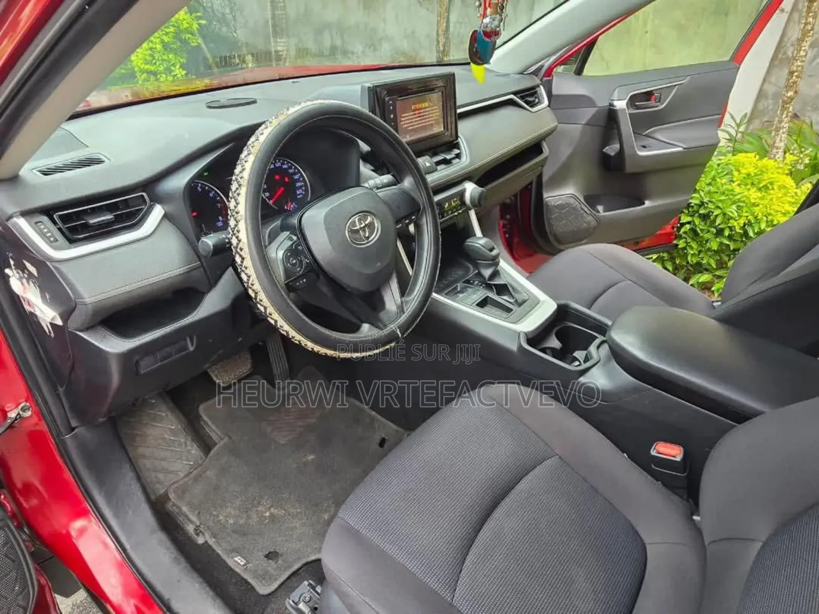 Toyota RAV4 Limited FWD 2020 Rouge