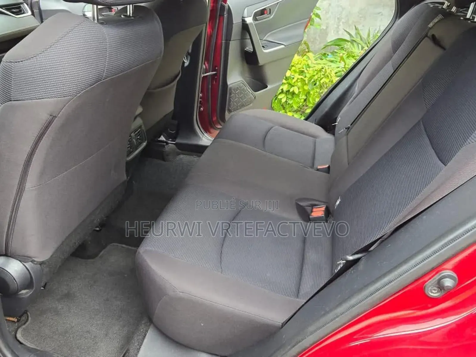 Toyota RAV4 Limited FWD 2020 Rouge