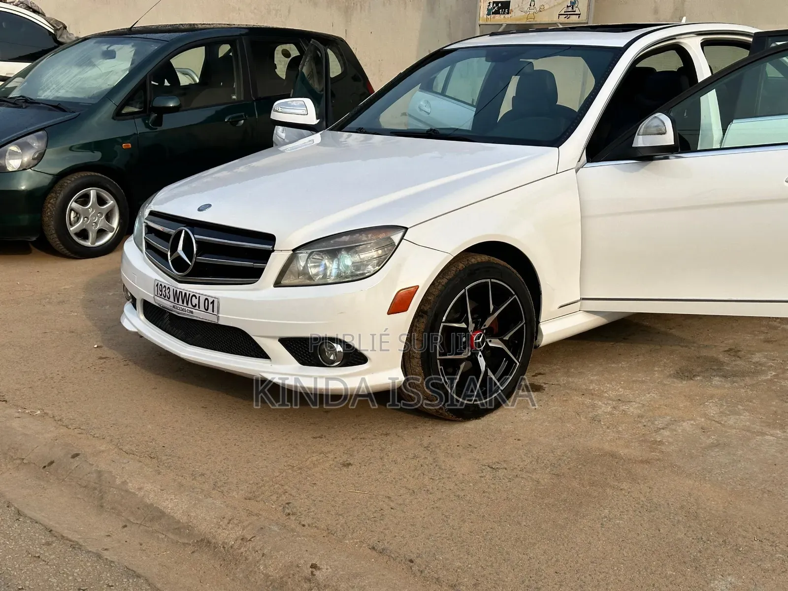 Mercedes-Benz C300 2010 Blanc cassé