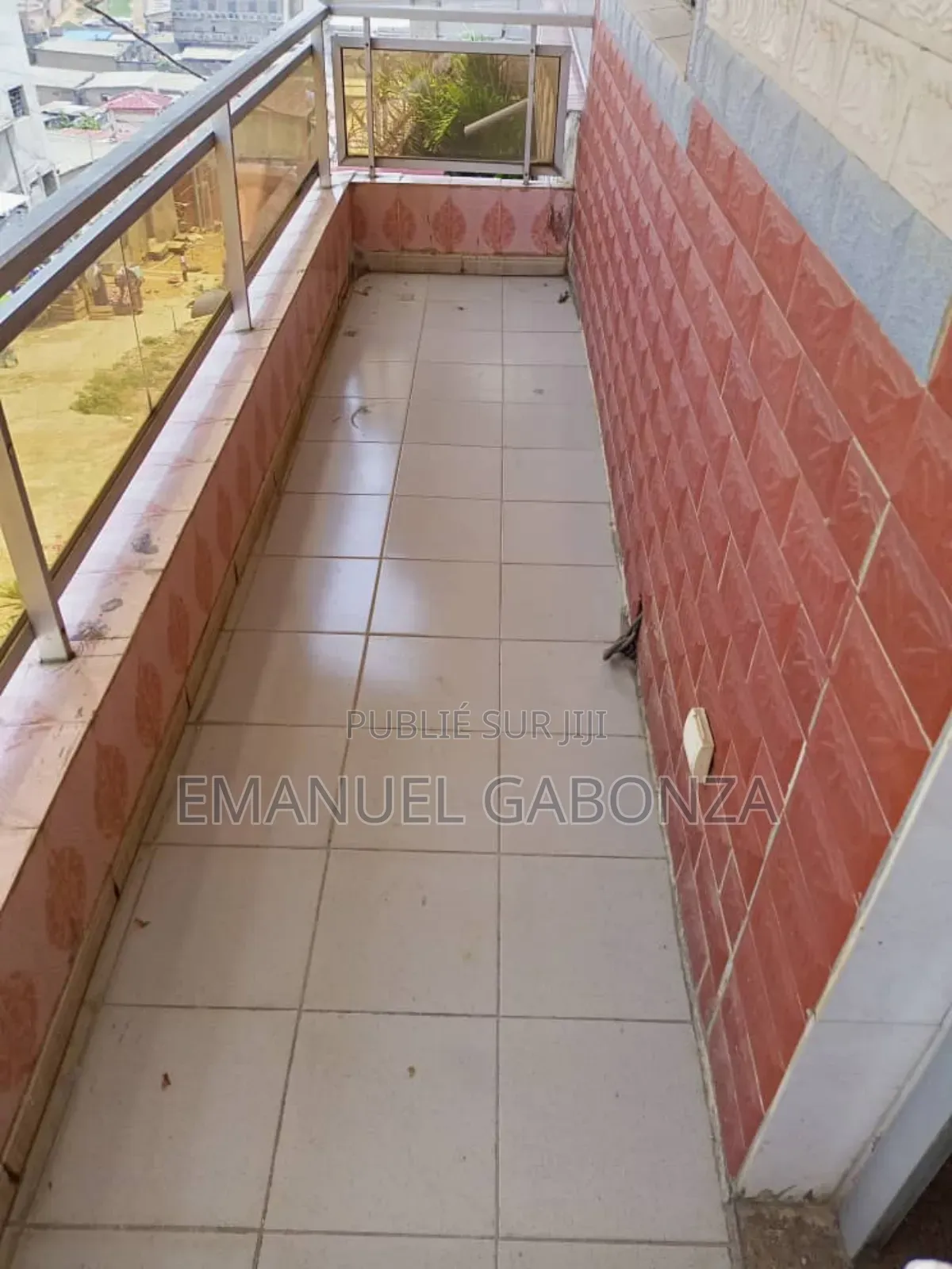 12chbre Villa dans Gabonza, Yopougon à Vendre