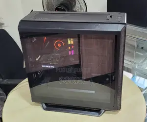 Photo - Ordinateur De Bureau 32GB Intel Core I7 SSD 2T